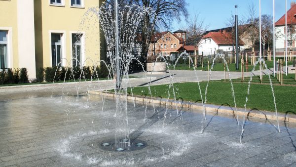 Bad Langensalza Jahnplatz Düsenfläche mit Beleuchtung