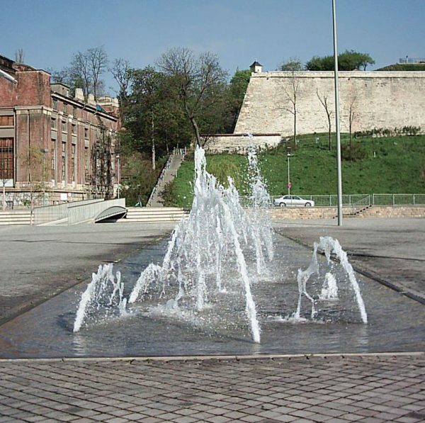 Erfurt Theaterbrunnen Fontainenfeld