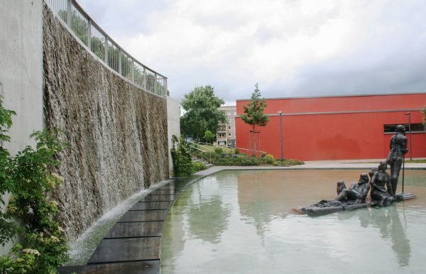 Jena Winzerla, Flößerbrunnen Wasserachse