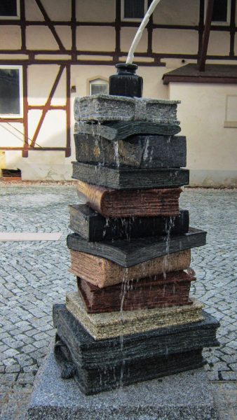 Brunnenmeisterei Weimar, Schreier, Lugau Bücherbrunnen