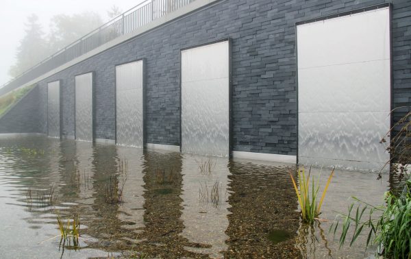 Oberhof Kurparkterasse Wasserwände